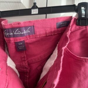 Gloria Vanderbilt Fuchsia Pants